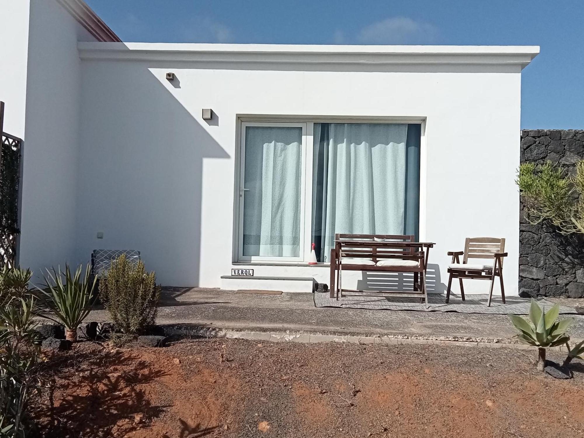 Quintero Suites San Bartolomé Exteriör bild